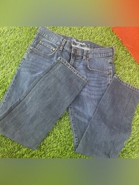 Wrangler  Straight Jeans with Contrast Stitching 32X30